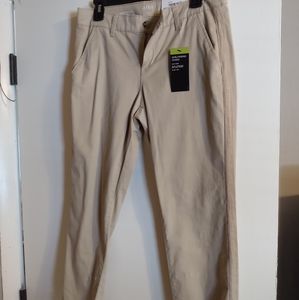 Girlfriend Chino Capri